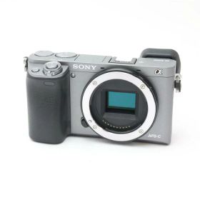 【中古】 《良品》 SONY α6000ボディ ILCE-6000 グラファイトグレー 【前面外装カバー部品交換/各部点検済】 [ デジタルカメラ ]