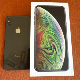 Apple iPhone XS Max 256GB スペースグレー