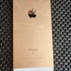 Apple iPhone SE ゴールド 32GB