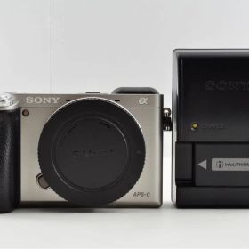 美品 SONY α6000 ソニー ミラーレス一眼