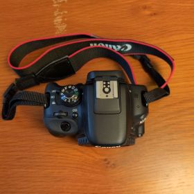 Canon EOS Kiss X7