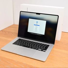 Macbook Air 2024 M3 15インチ