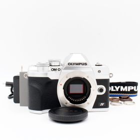 【新品級】OLYMPUS OM-D E-M10 MarkIV ボディ シルバー(ミラーレス一眼)