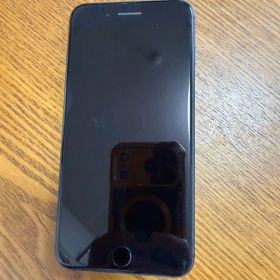 Apple iPhone 8プラス スペースグレー