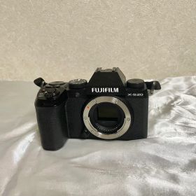 【FUJIFILM】X-S20 ボディ おまけつき