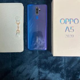 OPPO A5 2020 ケース付属