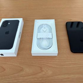 Apple iPhone16 本体 128GB ブラック 箱付き
