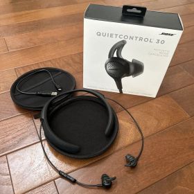 美品 Bose QuietControl 30 ワイヤレスイヤホン
