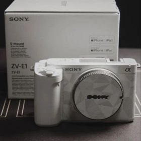【美品】ソニー SONY ZV-E1 VLOGCAM ボディ デジタルカメラ