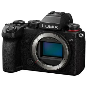 パナソニック デジタル一眼カメラ・ボディ LUMIX ブラック DC-S5-K [DCS5K]【RNH】