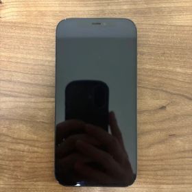 iPhone 12 ブラック 背面ひび割れあり