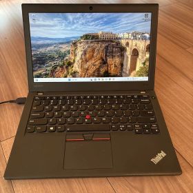 Lenovo ThinkPad X270