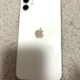 Apple iPhone 11 ホワイト 本体