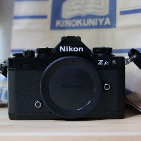 Nikon Zfc ミラーレス一眼 ブラック ボディ