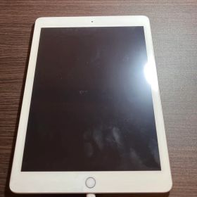Apple iPad (第6世代) ゴールド