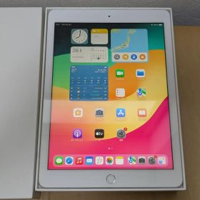 SIMフリー ドコモ Apple iPad 第6世代 32GB Wi-Fi+Cellular 白ロム動作品