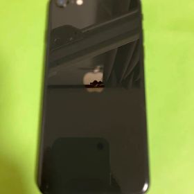iPhone SE2 第2世代 ブラック 本体 simロック解除済み 画面割れ有