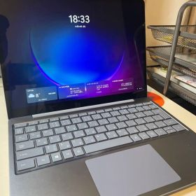 Surface Laptop Go グレー 本体※箱付