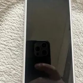 au AQUOS SHV45 ホワイト