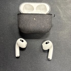 AirPods 第三世代