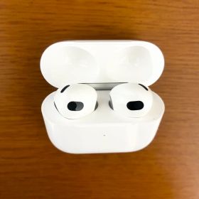 AirPods 第3世代 Lightning充電 正規品