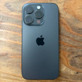 iPhone 15 Pro 128GBブラックチタニウム Simフリー