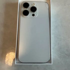 【背面割れ】iPhone15 Pro 128GB ホワイト SIMフリー