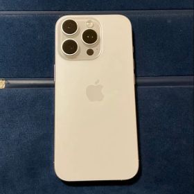 美品 Apple iPhone16Pro 256GB ホワイトチタニウム