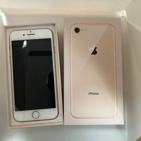 iPhone 8 64GB バッテリー 61%