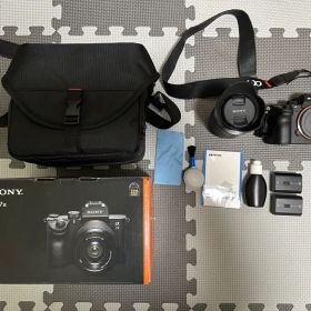 ほぼ新品 SONY α7III ズームレンズキット ILCE-7M3K