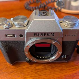 FUJIFILM X-T20＆レンズ2本セット（本体70000円バラ売り可)