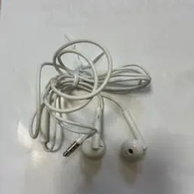 Apple EarPods ホワイト 3.5mmジャック