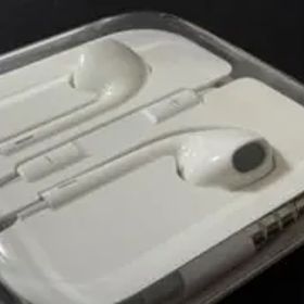 Apple純正 EarPods（有線3.5mmジャック）