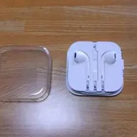 Apple EarPods 3.5mmジャック ケース付き