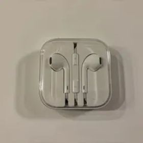 【未使用品】Apple 純正 EarPods Lightningコネクタイヤホン
