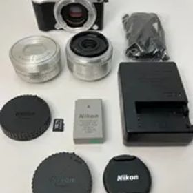 【返品保証・動作確認済】Nikon 1 J5 ダブルレンズキット（10-30mm VR / 18.5mm F1.8）