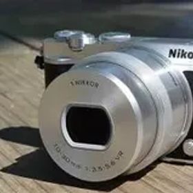 nikon j5 シルバー
