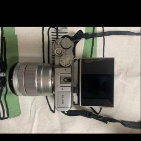 Fujifilm X-A3 シルバー ミラーレス一眼