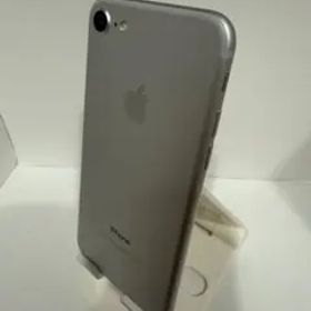 Apple iPhone7 32GB シルバー