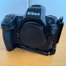 【超美品】Nikon ニコン / Z8 ボディ【メーカー保証残7か月】