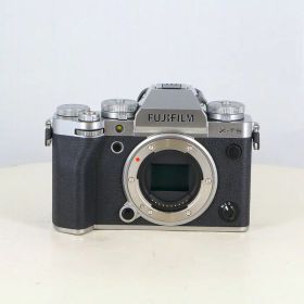 【中古】 (フジフイルム) FUJIFILM X-T5 ボディ シルバー【中古カメラ デジタル一眼】 ランク：B