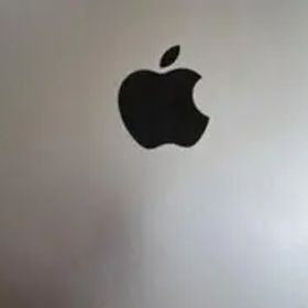 Apple Mac mini M2 シルバー