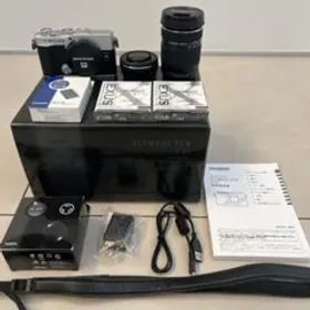 シャッター数2360枚 OLYMPUS PEN E-P7 ダブルズームキット