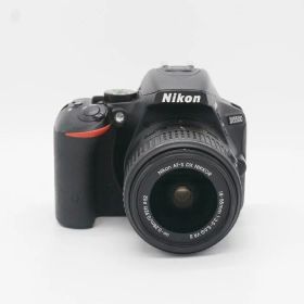 【中古】 (ニコン) Nikon D5500 18-55VR2 レンズキツト ブラツク【中古カメラ デジタル一眼】 ランク：B