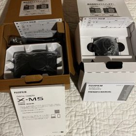 【美品】FUJIFILM X-M5 ブラック ボディ/XC35 F2 レンズ