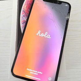 iPhone Xs Gold 256 GB docomo【動作確認済み】