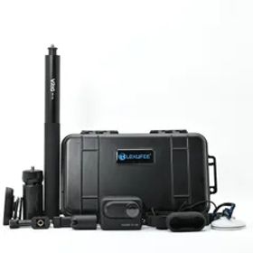 ＜美品＞ Insta360 GO 3S 64GB ブラック｜超小型4Kウェアラブルカメラ｜外観新品同様｜ケースに小傷あり｜高画質Vlog対応の人気モデル