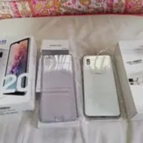 Galaxy A20 ホワイト 32 GB UQ mobile