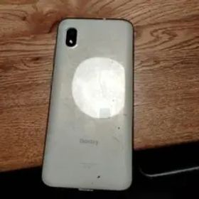 Galaxy A20 ホワイト 32 GB au