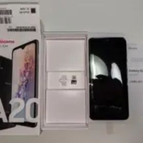 Galaxy A20 ブラック 32 GB docomo
